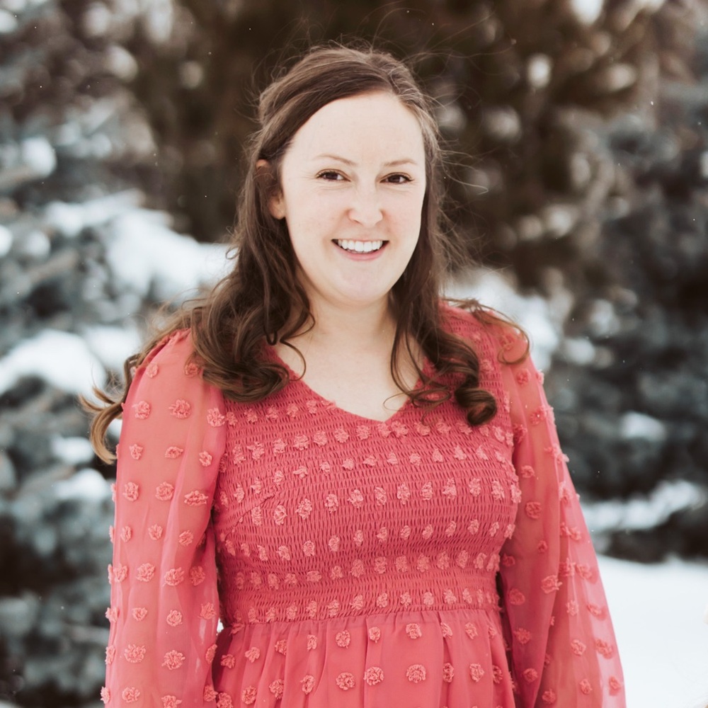 Meet your Posher, Hilary